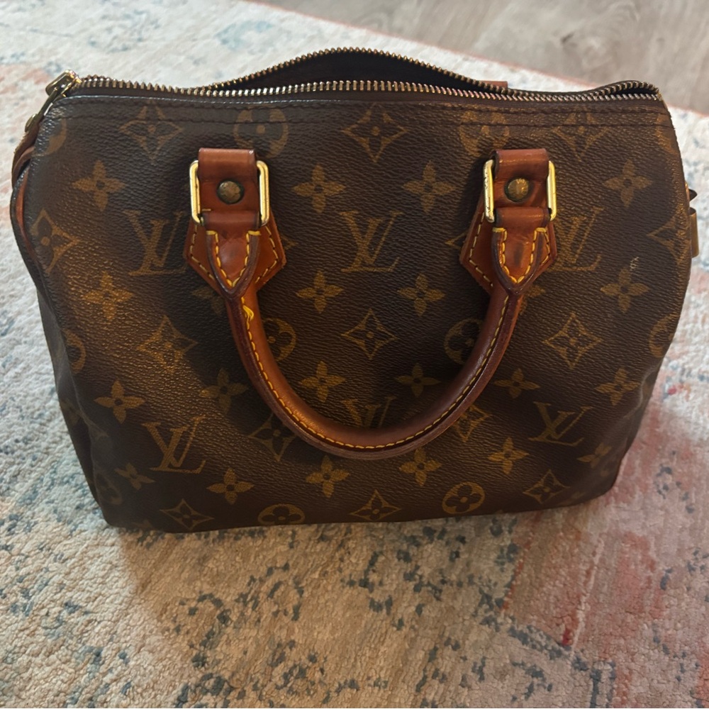 Louis Vuitton Monogram Speedy 30